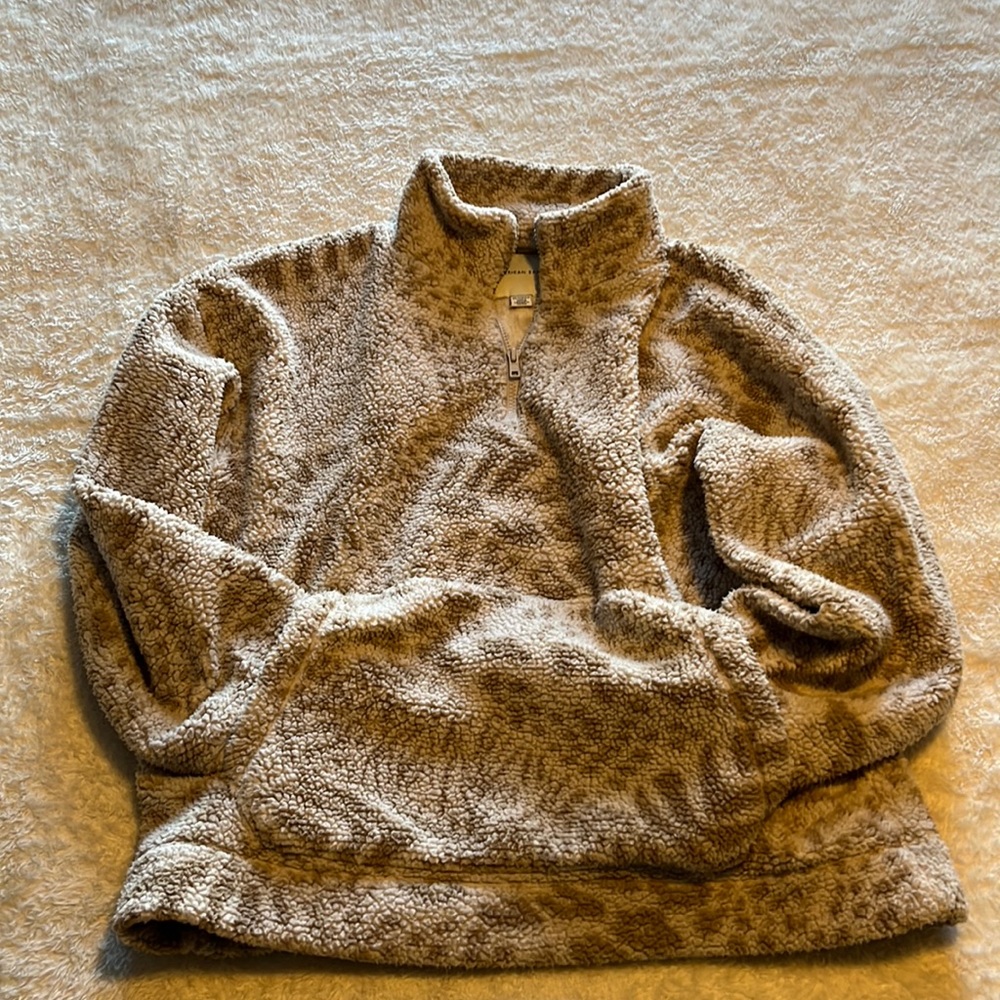 Quarter zip fleece. XS